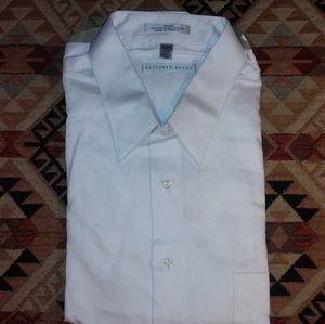 White dress shirt